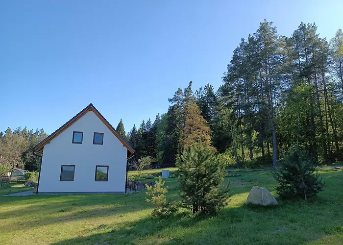 Klidna Lokalita Na Kraji Lesa, Cely Dum S Uschovnu Kol