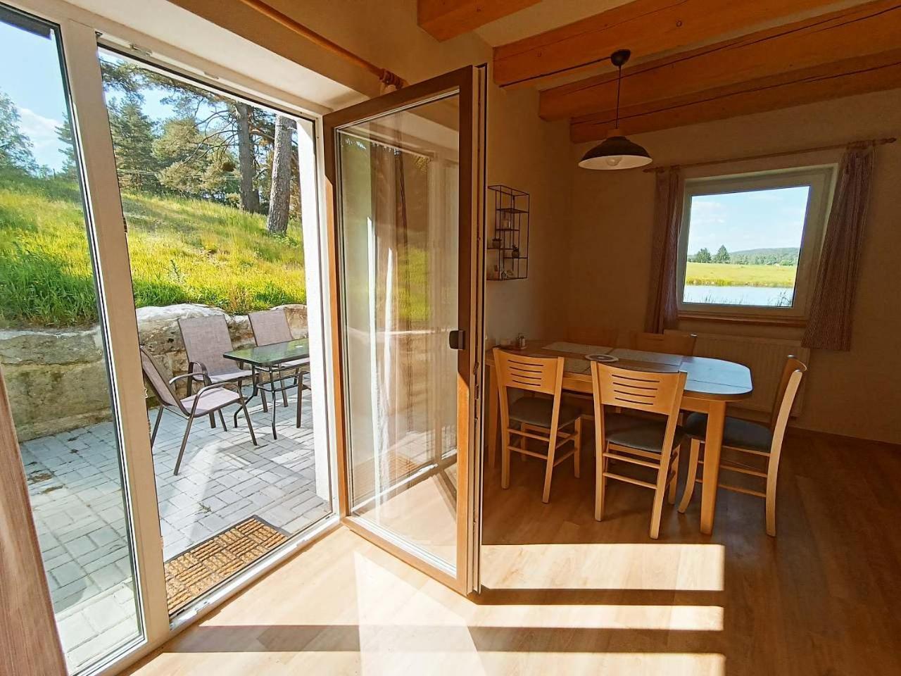Holiday home Klidna Lokalita Na Kraji Lesa, Cely Dum S Uschovnu Kol *