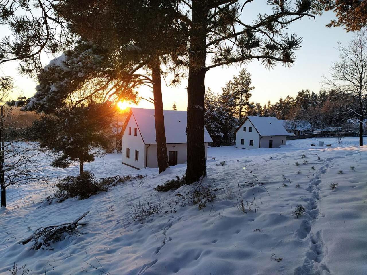 Klidna Lokalita Na Kraji Lesa, Cely Dum S Uschovnu Kol Holiday home *